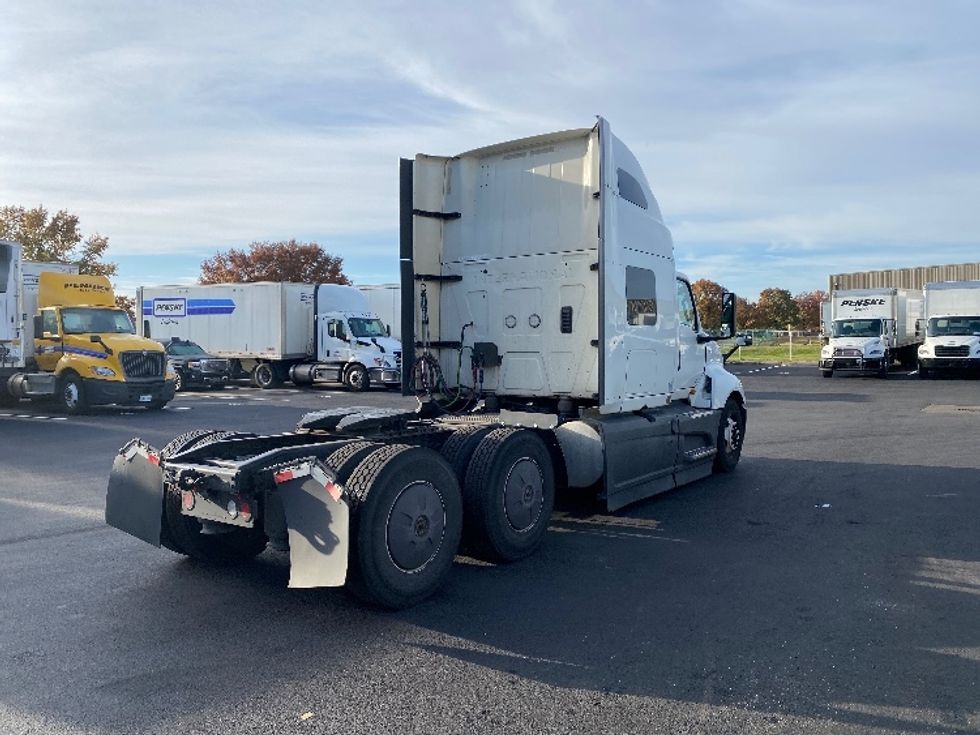 Sleeper Tractor-Heavy Duty Tractors-International-2023-LT625-Louisville-KY-721,721\n\t\tmiles-$ 39,250 - Image 7