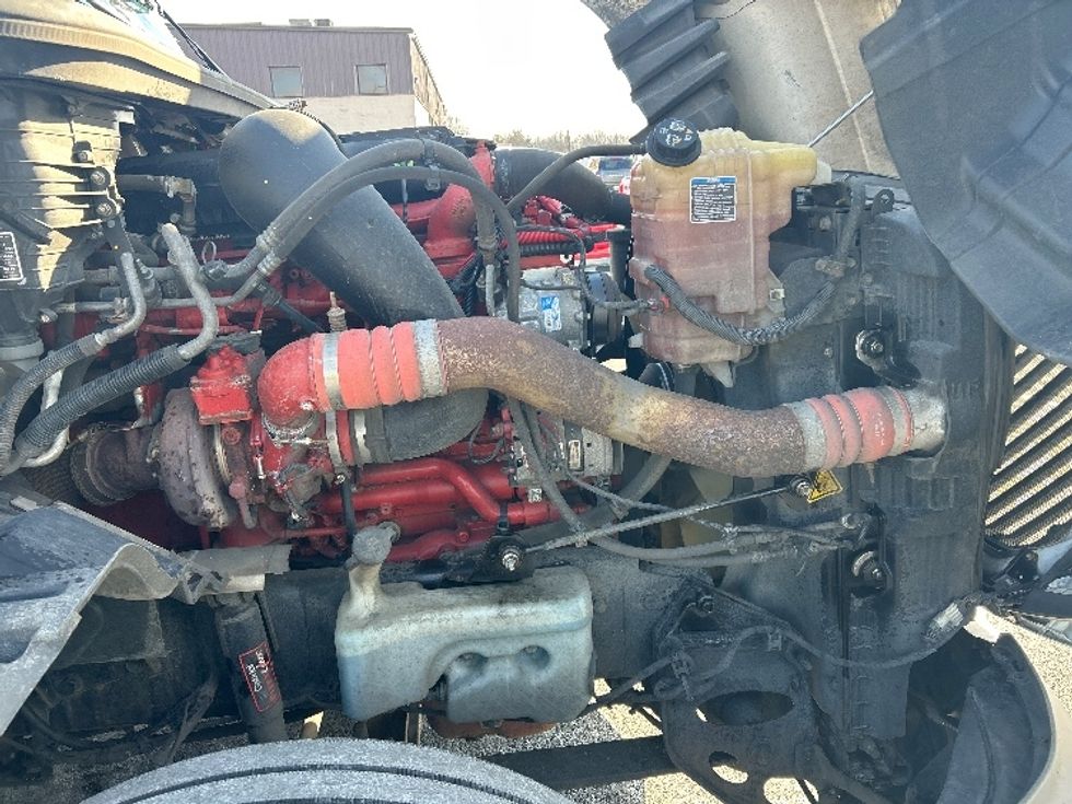 Sleeper Tractor-Heavy Duty Tractors-International-2023-LT625-Louisville-KY-751,398\n\t\tmiles-$ 34,750 - Image 20