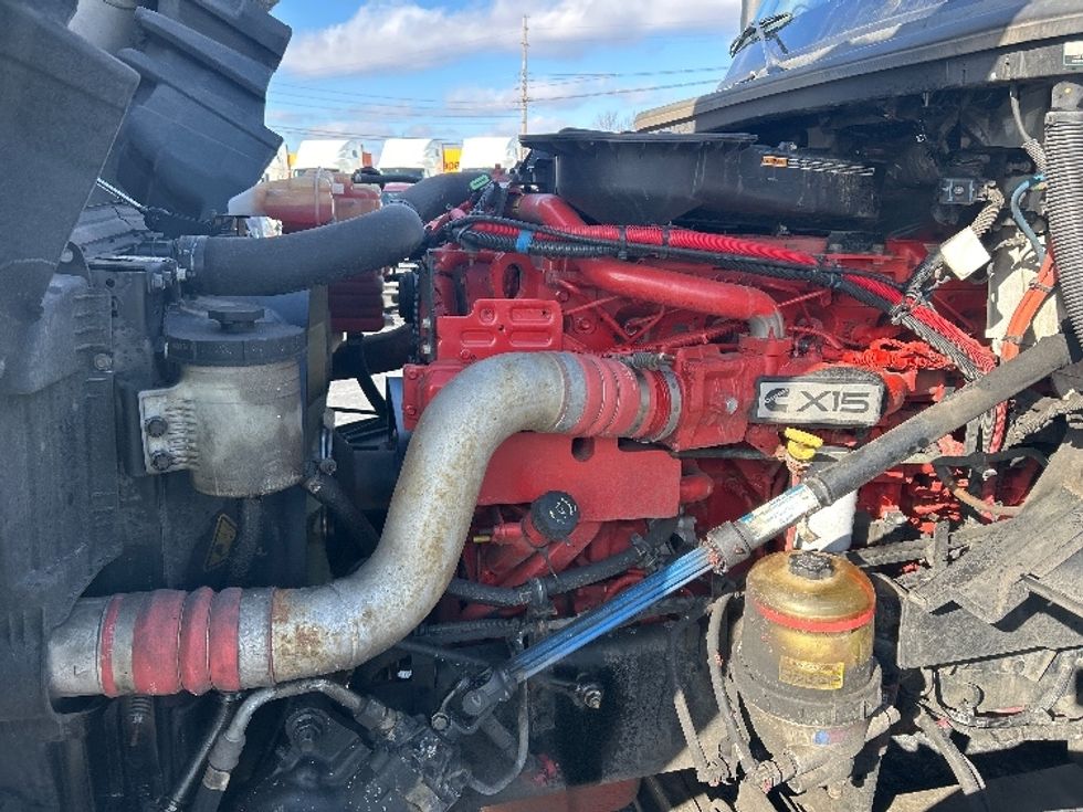 Sleeper Tractor-Heavy Duty Tractors-International-2023-LT625-Louisville-KY-751,398\n\t\tmiles-$ 34,750 - Image 21