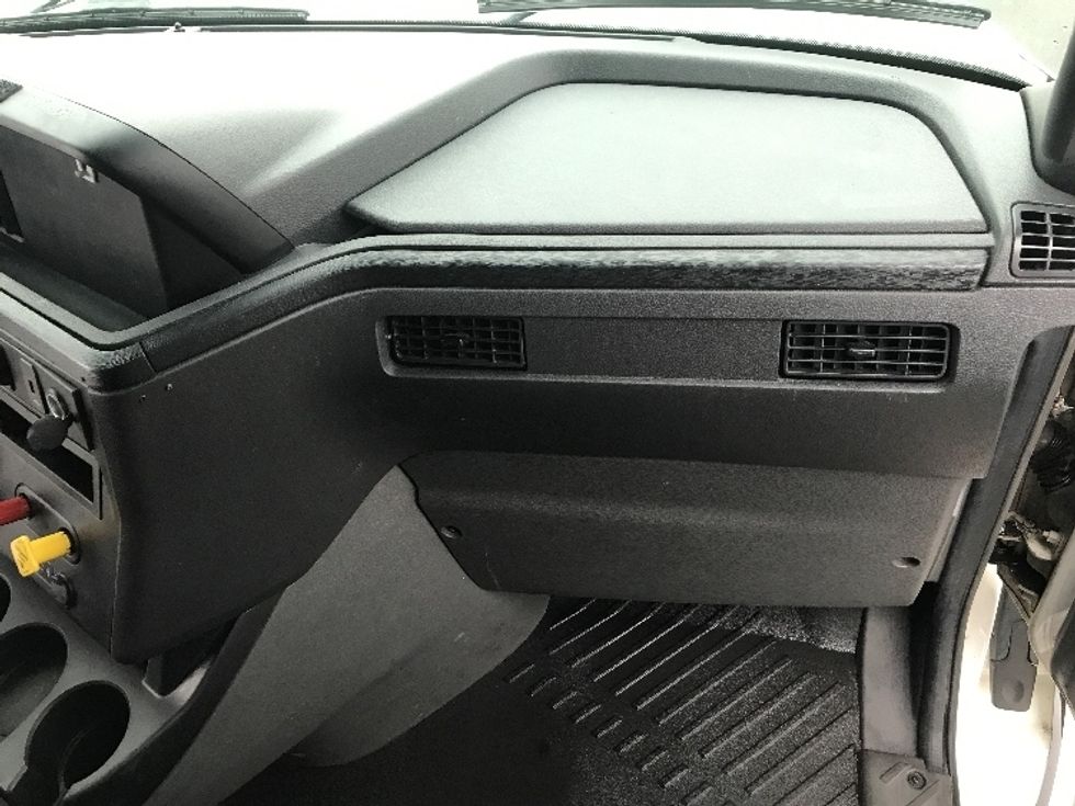 Sleeper Tractor-Heavy Duty Tractors-International-2023-LT625-Louisville-KY-754,238\n\t\tmiles-$ 34,750 - Image 14