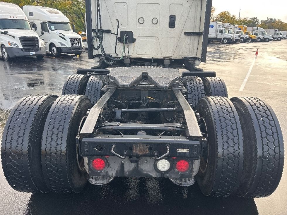 Sleeper Tractor-Heavy Duty Tractors-International-2023-LT625-Louisville-KY-773,824\n\t\tmiles-$ 39,250 - Image 6