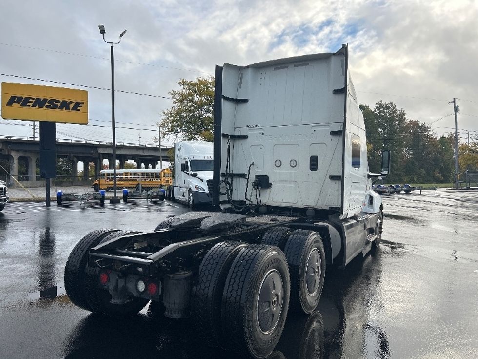 Sleeper Tractor-Heavy Duty Tractors-International-2023-LT625-Louisville-KY-773,824\n\t\tmiles-$ 39,250 - Image 7