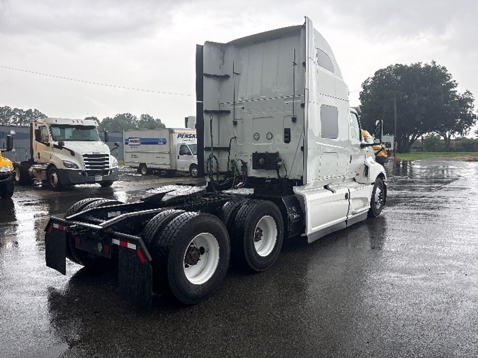 Sleeper Tractor-Heavy Duty Tractors-International-2023-LT625-Mebane-NC-500,572\n\t\tmiles-$ 65,250 - Image 7