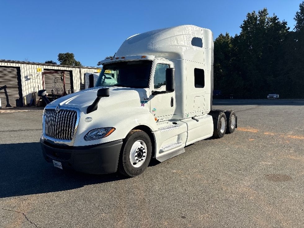 Sleeper Tractor-Heavy Duty Tractors-International-2023-LT625-Mebane-NC-501,963\n\t\tmiles-$ 73,250 - Image 3