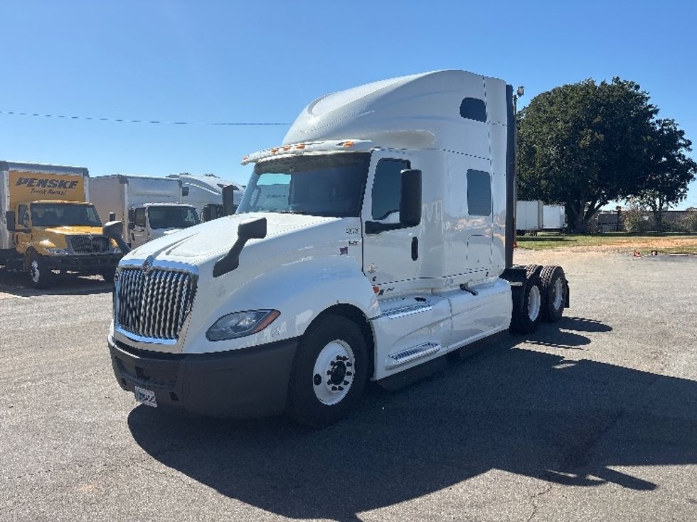 Sleeper Tractor-Heavy Duty Tractors-International-2023-LT625-Mebane-NC-504,711\n\t\tmiles-$ 73,000 - Image 3