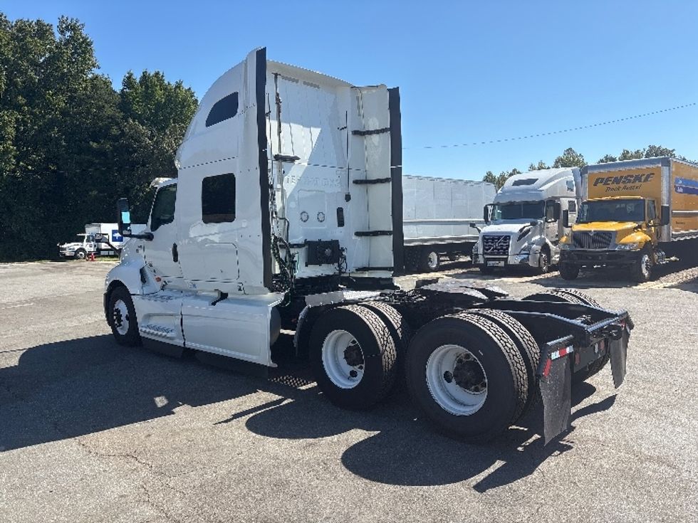 Sleeper Tractor-Heavy Duty Tractors-International-2023-LT625-Mebane-NC-504,711\n\t\tmiles-$ 73,000 - Image 5