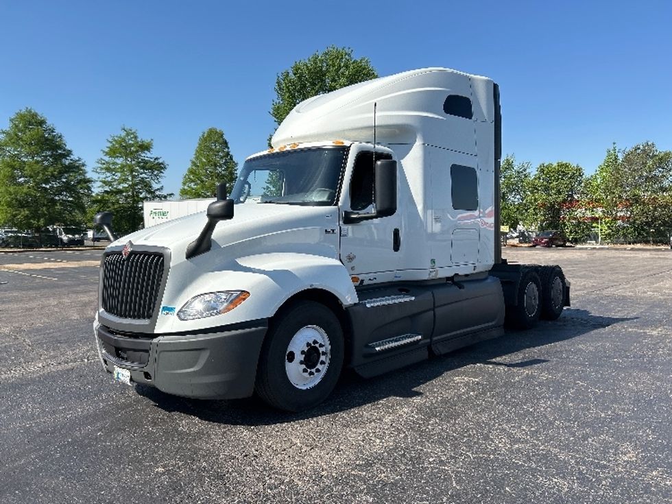 Sleeper Tractor-Heavy Duty Tractors-International-2023-LT625-Memphis-TN-572,378\n\t\tmiles-$ 54,250 - Image 3