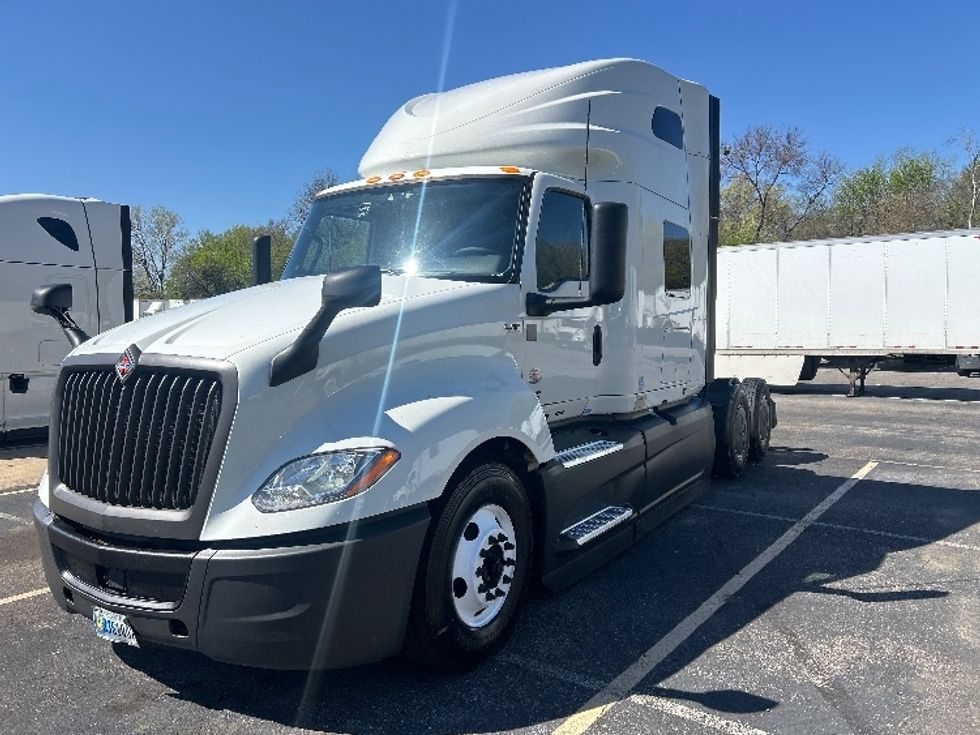 Sleeper Tractor-Heavy Duty Tractors-International-2023-LT625-Memphis-TN-580,653\n\t\tmiles-$ 49,250 - Image 3