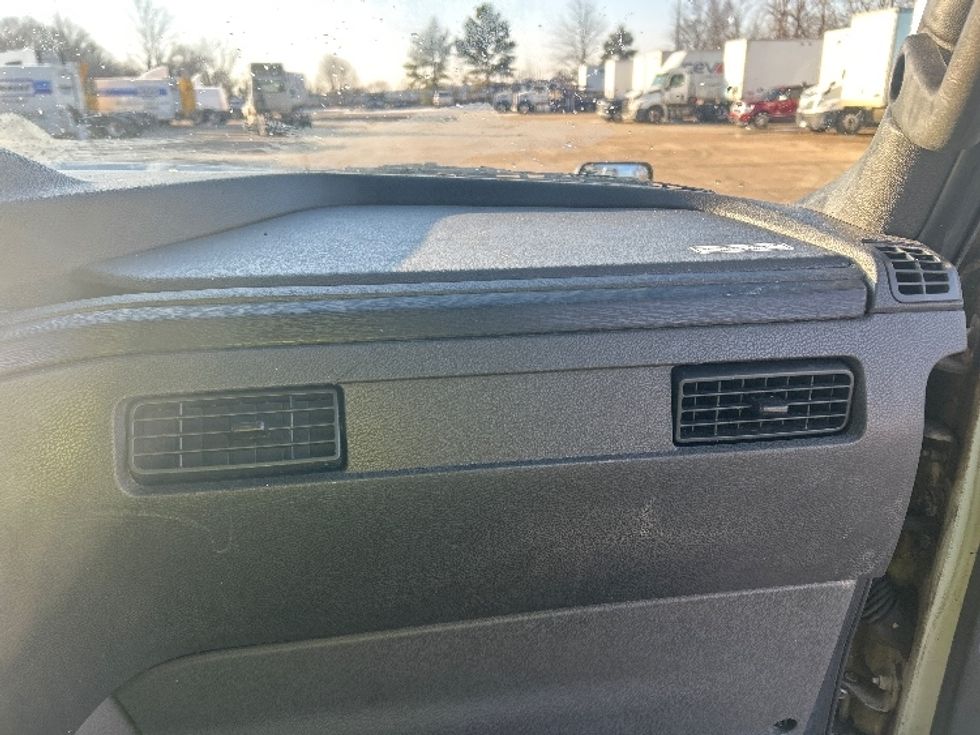 Sleeper Tractor-Heavy Duty Tractors-International-2023-LT625-Memphis-TN-669,419\n\t\tmiles-$ 40,500 - Image 14