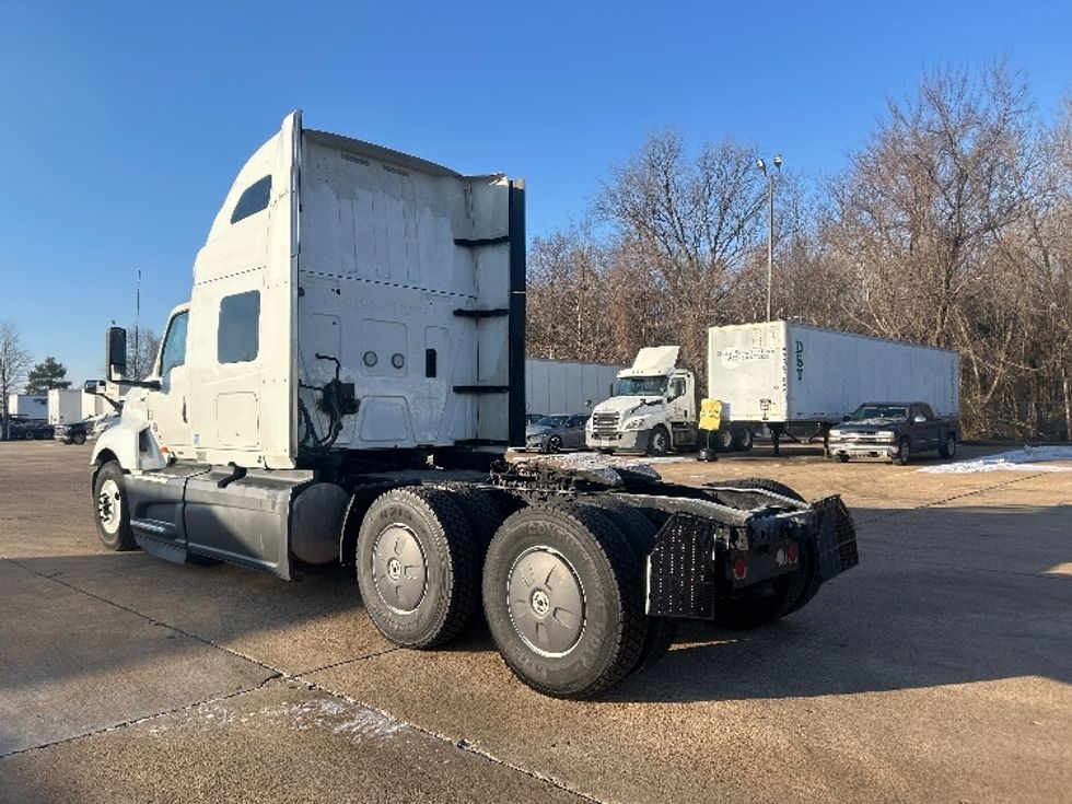 Sleeper Tractor-Heavy Duty Tractors-International-2023-LT625-Memphis-TN-669,419\n\t\tmiles-$ 40,500 - Image 5