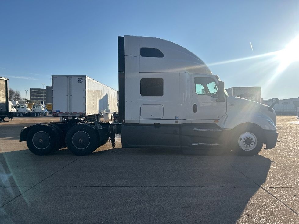 Sleeper Tractor-Heavy Duty Tractors-International-2023-LT625-Memphis-TN-669,419\n\t\tmiles-$ 40,500 - Image 8