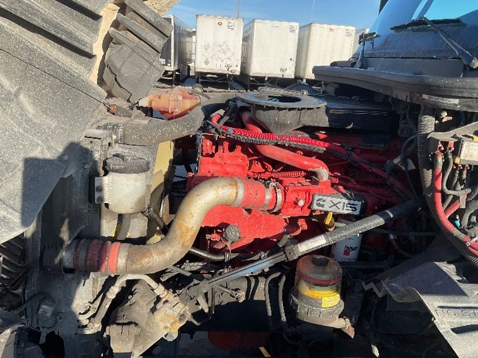 Sleeper Tractor-Heavy Duty Tractors-International-2023-LT625-Milwaukee-WI-555,303\n\t\tmiles-$ 49,750 - Image 21