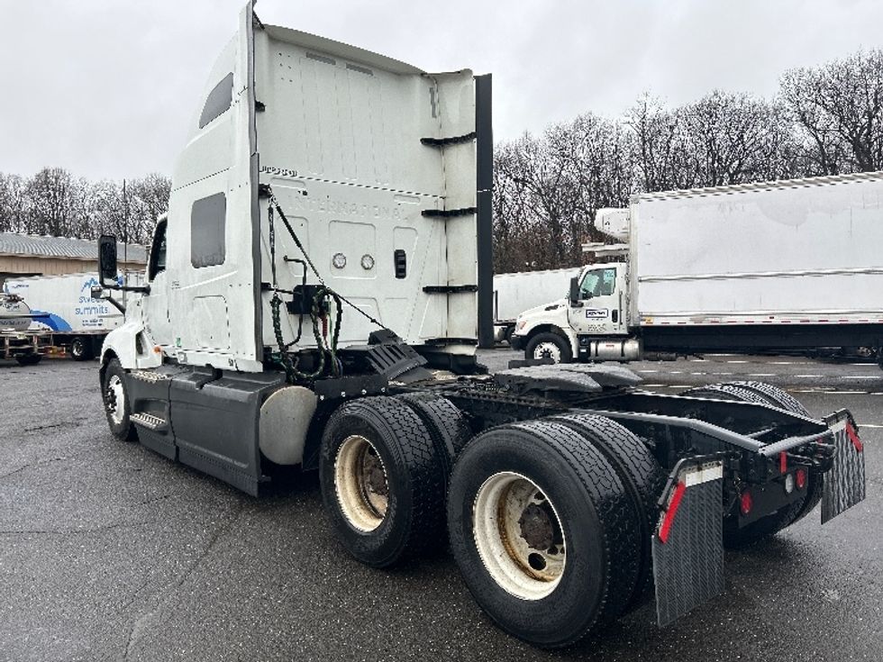 Sleeper Tractor-Heavy Duty Tractors-International-2023-LT625-Monmouth Junction-NJ-528,500\n\t\tmiles-$ 57,750 - Image 5
