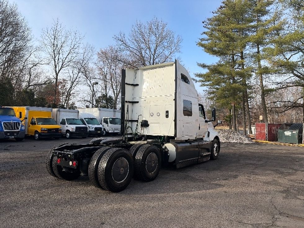 Sleeper Tractor-Heavy Duty Tractors-International-2023-LT625-Monmouth Junction-NJ-611,460\n\t\tmiles-$ 49,000 - Image 7