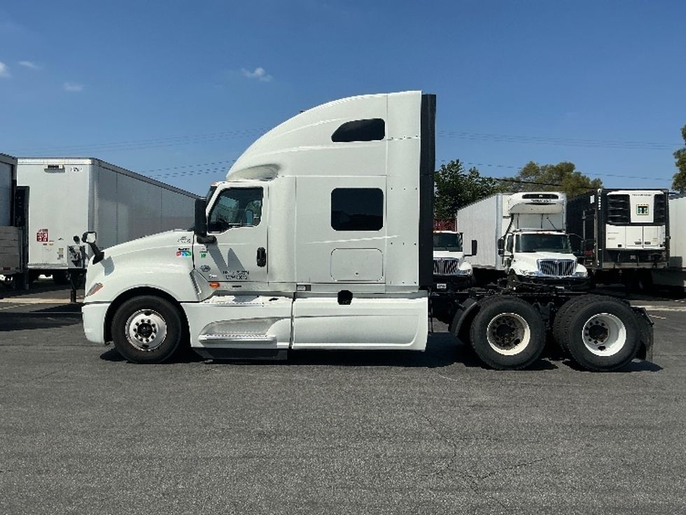 Sleeper Tractor-Heavy Duty Tractors-International-2023-LT625-Montebello-CA-501,247\n\t\tmiles-$ 52,500 - Image 4