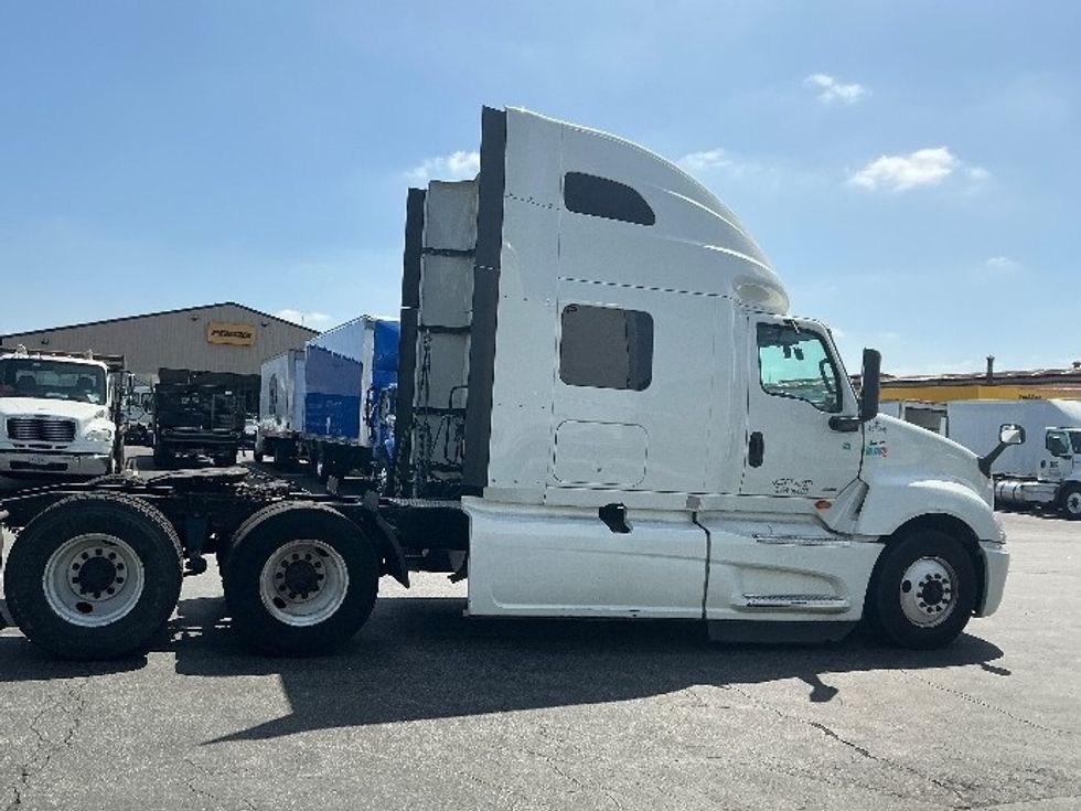 Sleeper Tractor-Heavy Duty Tractors-International-2023-LT625-Montebello-CA-501,247\n\t\tmiles-$ 52,500 - Image 8