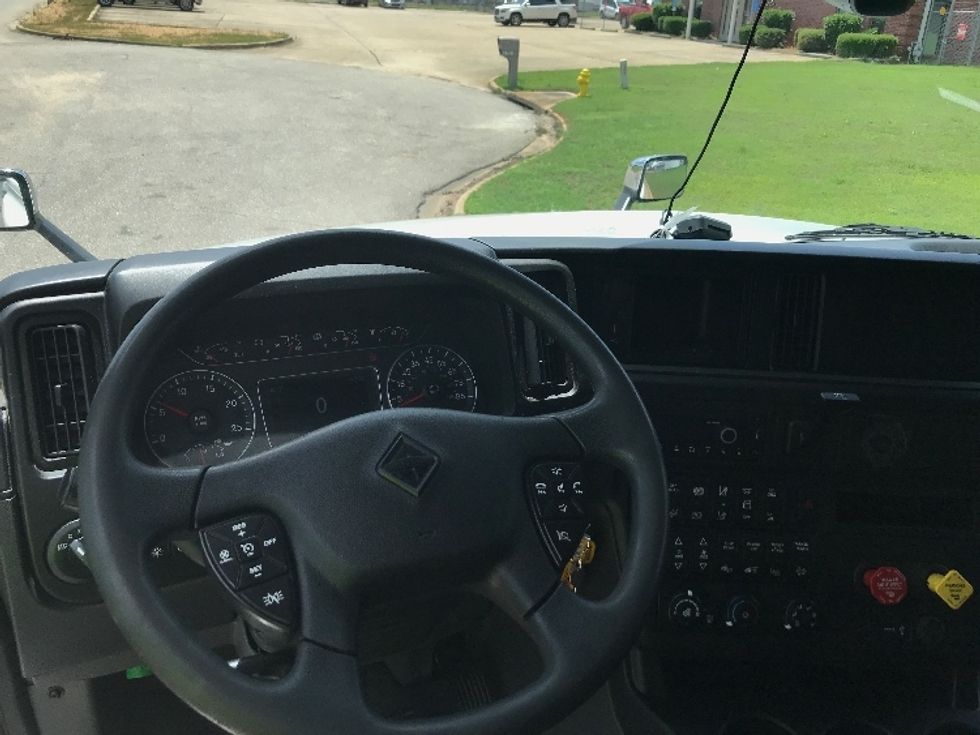 Sleeper Tractor-Heavy Duty Tractors-International-2023-LT625-Montgomery-AL-564,076\n\t\tmiles-$ 66,250 - Image 11