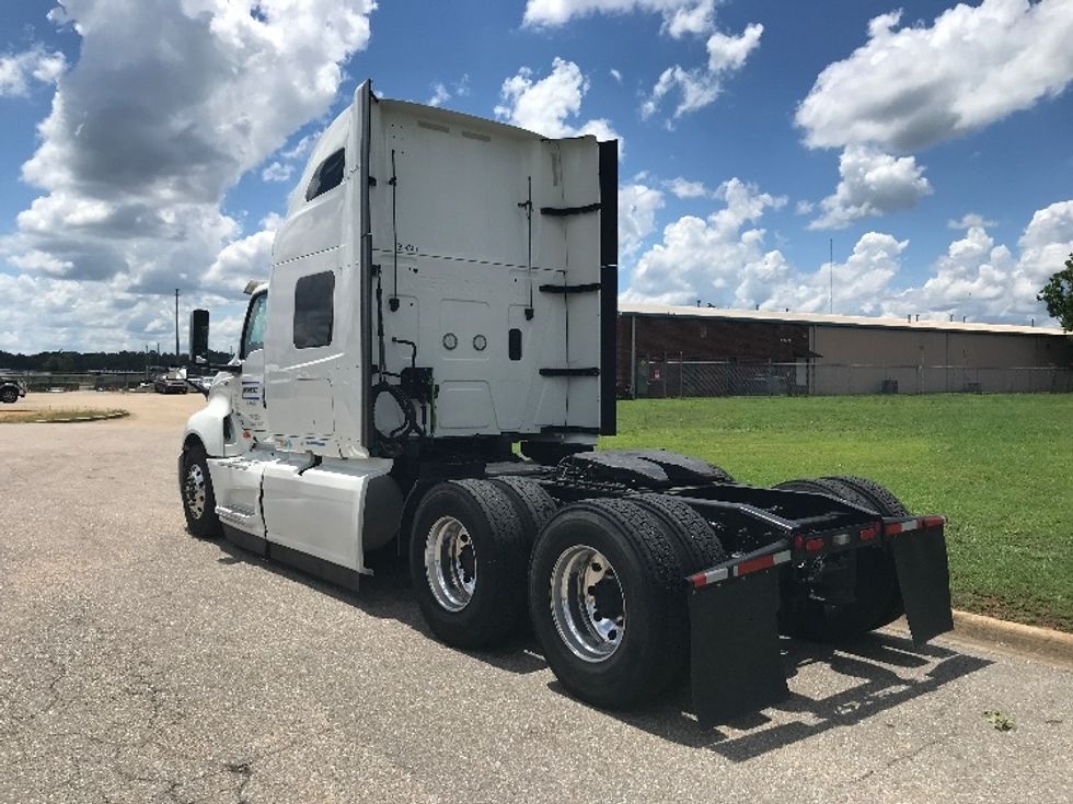 Sleeper Tractor-Heavy Duty Tractors-International-2023-LT625-Montgomery-AL-564,076\n\t\tmiles-$ 66,250 - Image 5