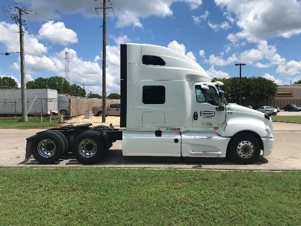 Sleeper Tractor-Heavy Duty Tractors-International-2023-LT625-Montgomery-AL-564,076\n\t\tmiles-$ 66,250 - Image 8
