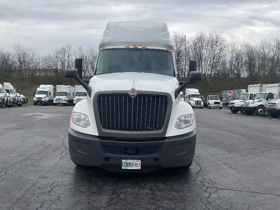 Sleeper Tractor-Heavy Duty Tractors-International-2023-LT625-Mount Pleasant-PA-743,985\n\t\tmiles-$ 34,000 - Image 2