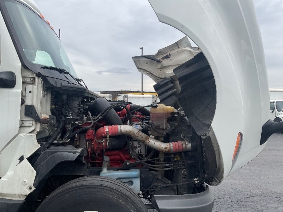 Sleeper Tractor-Heavy Duty Tractors-International-2023-LT625-Mount Pleasant-PA-743,985\n\t\tmiles-$ 34,000 - Image 20