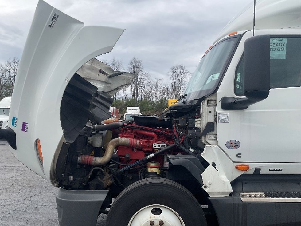 Sleeper Tractor-Heavy Duty Tractors-International-2023-LT625-Mount Pleasant-PA-743,985\n\t\tmiles-$ 34,000 - Image 21