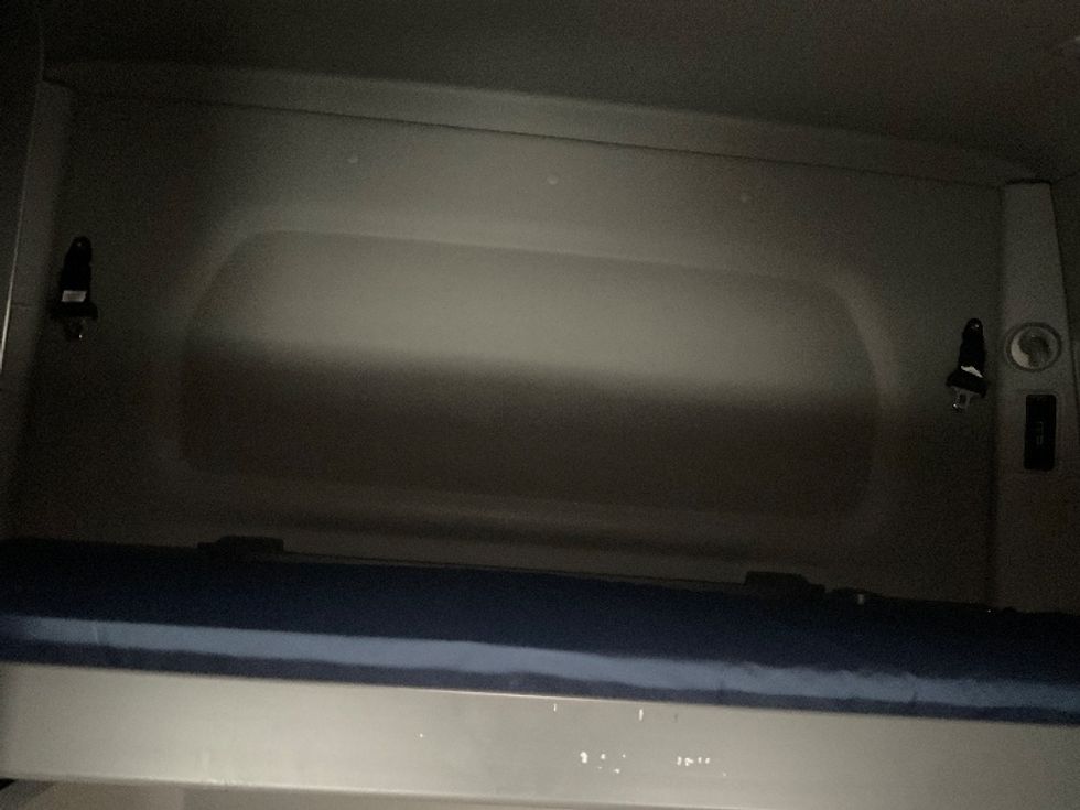 Sleeper Tractor-Heavy Duty Tractors-International-2023-LT625-Mount Pleasant-PA-743,985\n\t\tmiles-$ 34,000 - Image 22