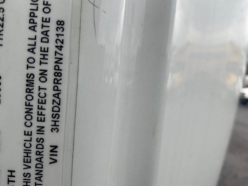 Sleeper Tractor-Heavy Duty Tractors-International-2023-LT625-Mount Pleasant-PA-743,985\n\t\tmiles-$ 34,000 - Image 23