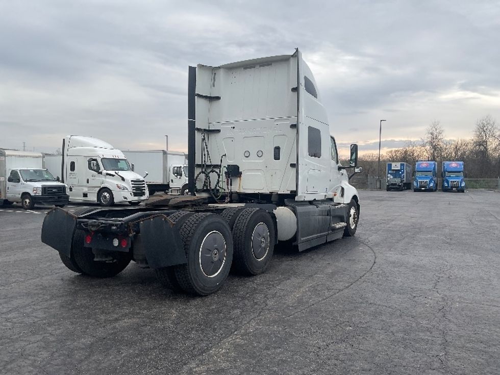 Sleeper Tractor-Heavy Duty Tractors-International-2023-LT625-Mount Pleasant-PA-743,985\n\t\tmiles-$ 34,000 - Image 7