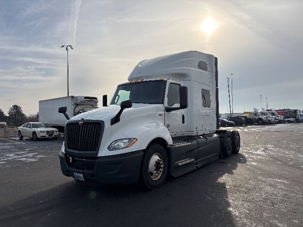 Sleeper Tractor-Heavy Duty Tractors-International-2023-LT625-Obetz-OH-601,297\n\t\tmiles-$ 45,500 - Image 3