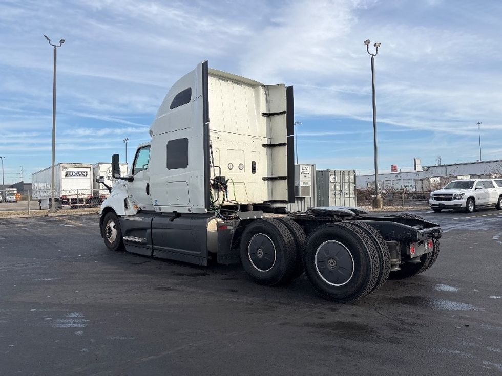 Sleeper Tractor-Heavy Duty Tractors-International-2023-LT625-Obetz-OH-601,297\n\t\tmiles-$ 45,500 - Image 5