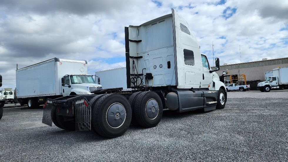 Sleeper Tractor-Heavy Duty Tractors-International-2023-LT625-Ocala-FL-623,165\n\t\tmiles-$ 44,250 - Image 7