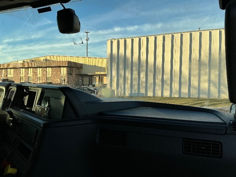 Sleeper Tractor-Heavy Duty Tractors-International-2023-LT625-Omaha-NE-552,710\n\t\tmiles-$ 55,750 - Image 13