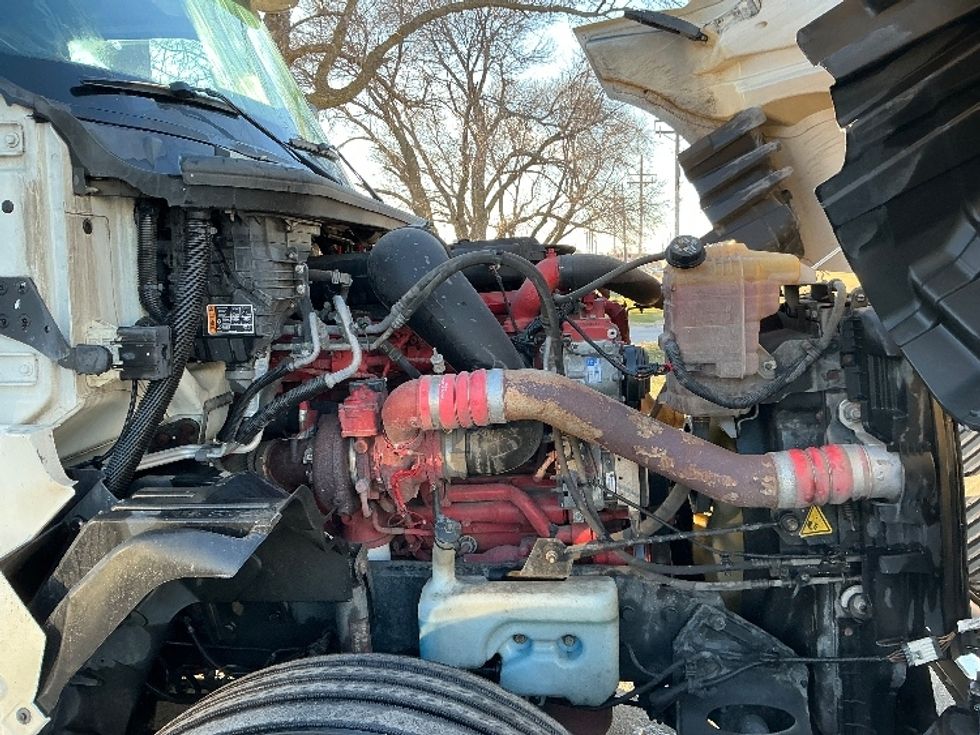 Sleeper Tractor-Heavy Duty Tractors-International-2023-LT625-Omaha-NE-552,710\n\t\tmiles-$ 55,750 - Image 19