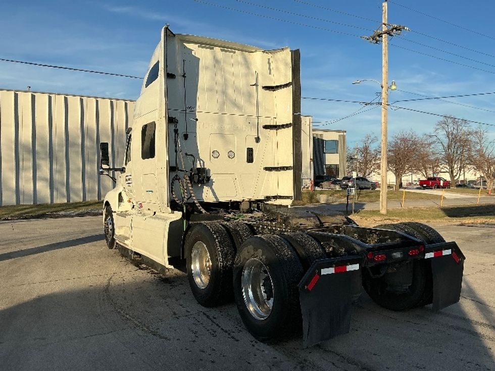 Sleeper Tractor-Heavy Duty Tractors-International-2023-LT625-Omaha-NE-552,710\n\t\tmiles-$ 55,750 - Image 4