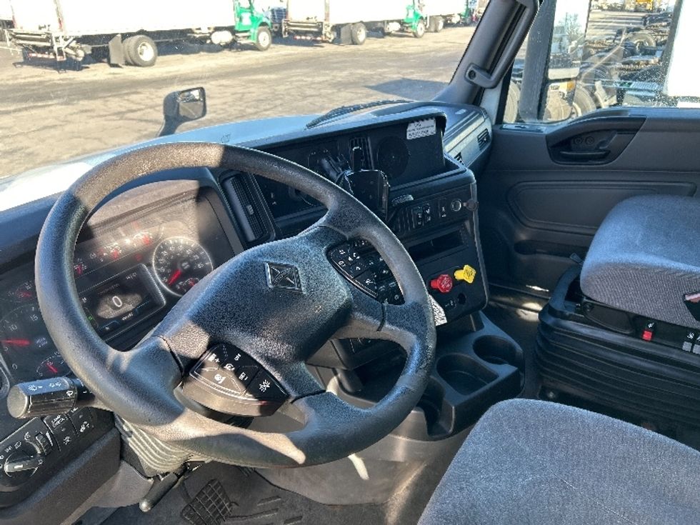Sleeper Tractor-Heavy Duty Tractors-International-2023-LT625-Parsippany-NJ-628,691\n\t\tmiles-$ 43,000 - Image 10