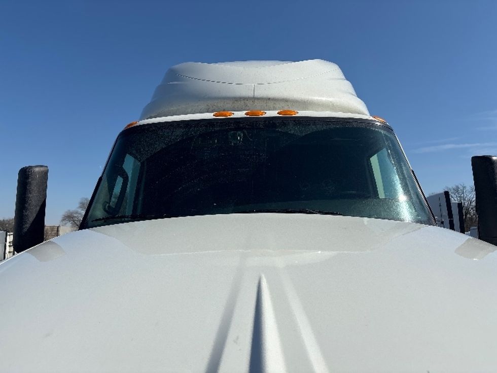 Sleeper Tractor-Heavy Duty Tractors-International-2023-LT625-Pennsauken-NJ-563,545\n\t\tmiles-$ 49,000 - Image 22