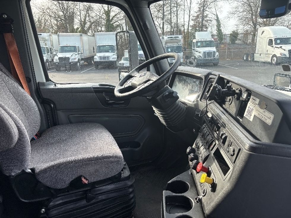 Sleeper Tractor-Heavy Duty Tractors-International-2023-LT625-Pennsauken-NJ-594,363\n\t\tmiles-$ 46,000 - Image 15