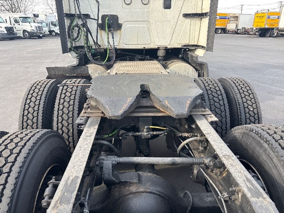 Sleeper Tractor-Heavy Duty Tractors-International-2023-LT625-Pennsauken-NJ-594,363\n\t\tmiles-$ 46,000 - Image 23