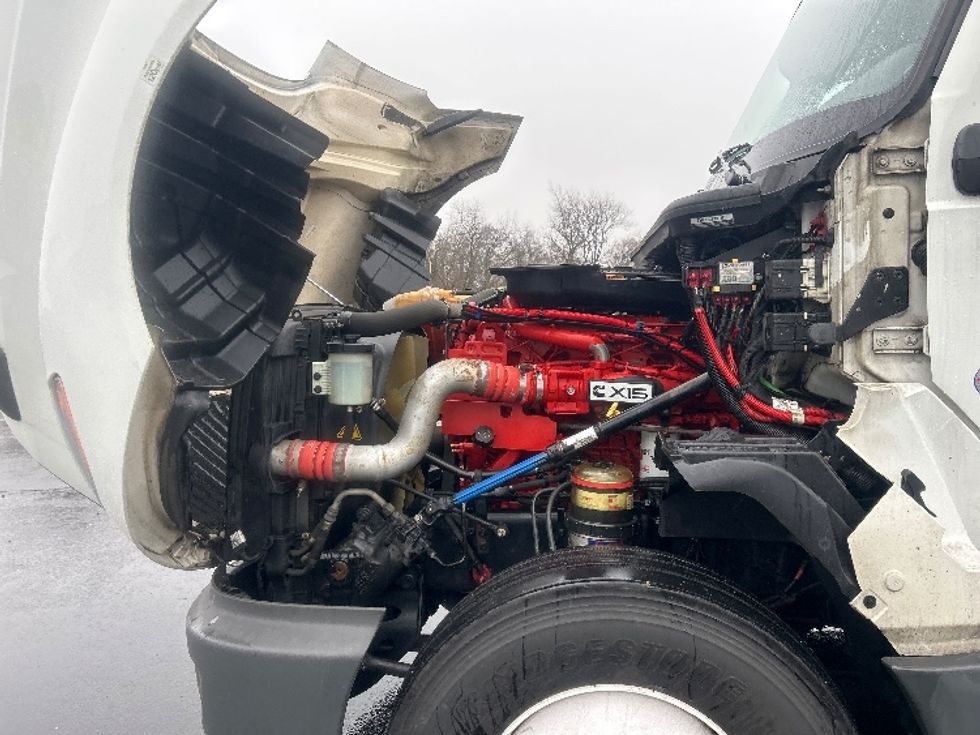 Sleeper Tractor-Heavy Duty Tractors-International-2023-LT625-Pennsauken-NJ-595,030\n\t\tmiles-$ 45,750 - Image 21