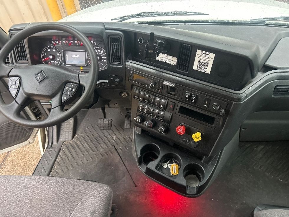 Sleeper Tractor-Heavy Duty Tractors-International-2023-LT625-Pennsauken-NJ-603,754\n\t\tmiles-$ 45,250 - Image 12
