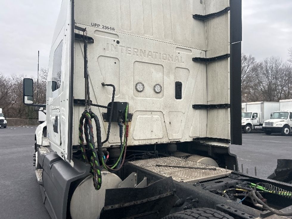 Sleeper Tractor-Heavy Duty Tractors-International-2023-LT625-Pennsauken-NJ-603,754\n\t\tmiles-$ 45,250 - Image 23