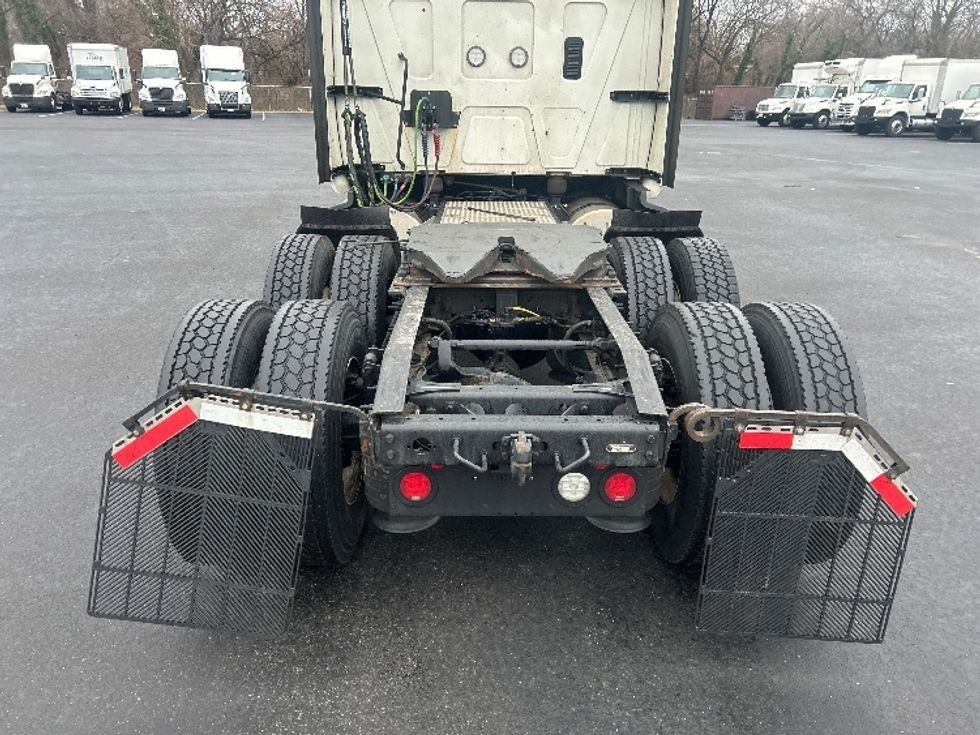 Sleeper Tractor-Heavy Duty Tractors-International-2023-LT625-Pennsauken-NJ-603,754\n\t\tmiles-$ 45,250 - Image 6