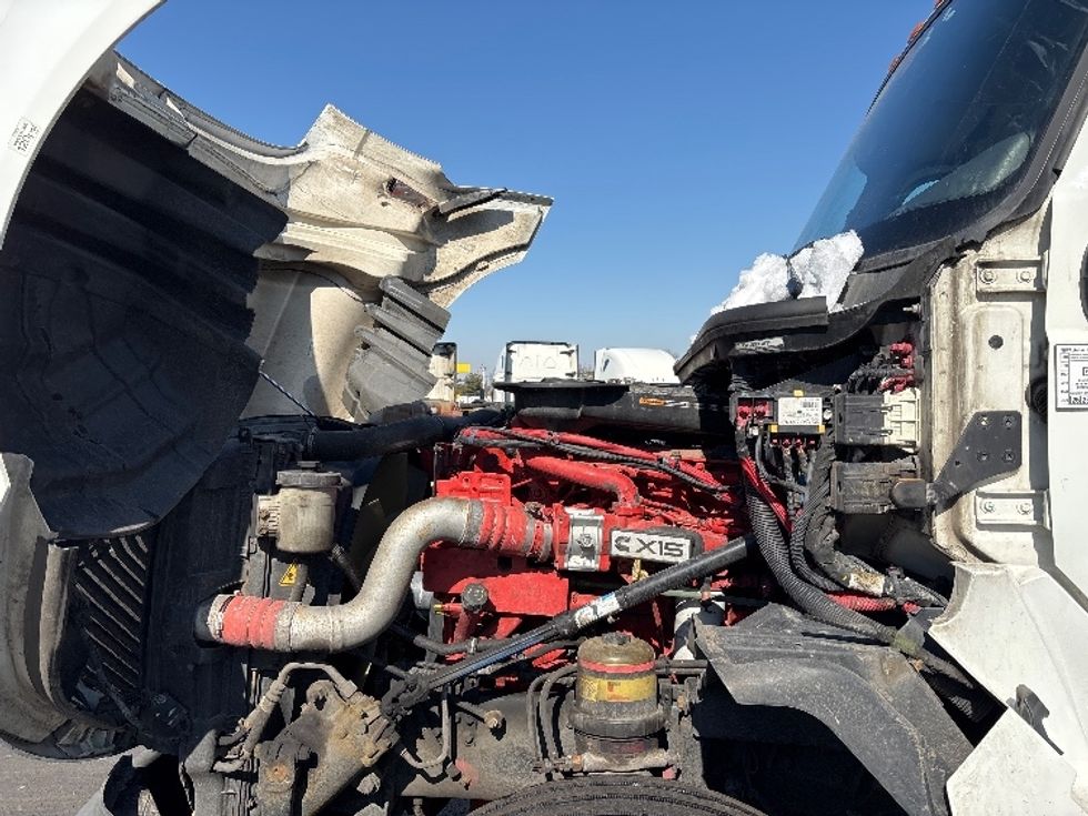 Sleeper Tractor-Heavy Duty Tractors-International-2023-LT625-Pennsauken-NJ-653,580\n\t\tmiles-$ 40,500 - Image 21