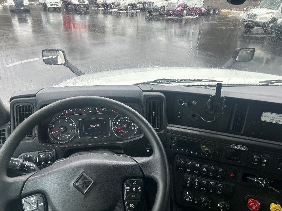 Sleeper Tractor-Heavy Duty Tractors-International-2023-LT625-Pennsauken-NJ-703,499\n\t\tmiles-$ 35,750 - Image 11