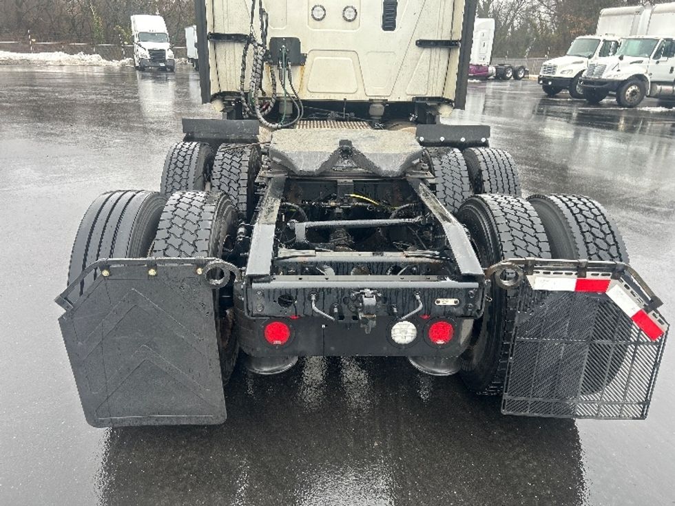 Sleeper Tractor-Heavy Duty Tractors-International-2023-LT625-Pennsauken-NJ-703,499\n\t\tmiles-$ 35,750 - Image 6