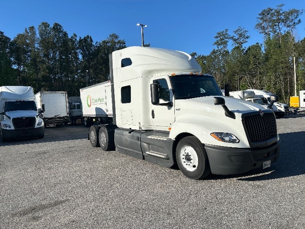 Sleeper Tractor-Heavy Duty Tractors-International-2023-LT625-Pensacola-FL-558,055\n\t\tmiles-$ 50,500 - Image 1