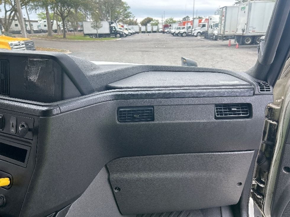 Sleeper Tractor-Heavy Duty Tractors-International-2023-LT625-Pensacola-FL-558,055\n\t\tmiles-$ 50,500 - Image 14