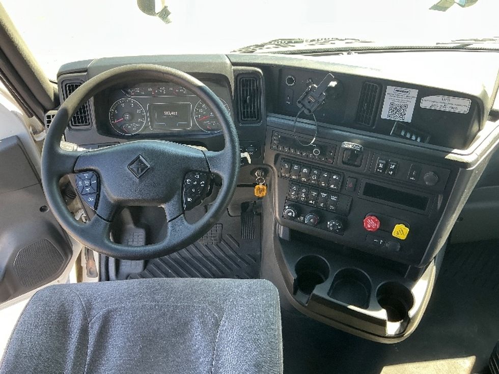 Sleeper Tractor-Heavy Duty Tractors-International-2023-LT625-Pensacola-FL-582,466\n\t\tmiles-$ 48,250 - Image 10
