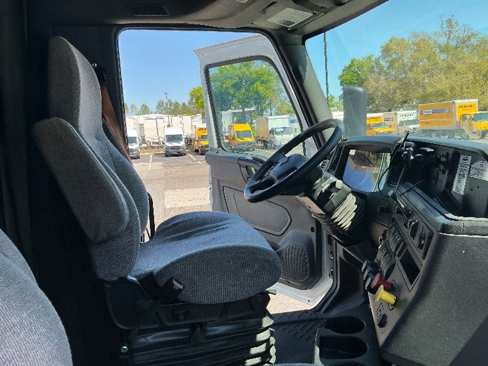 Sleeper Tractor-Heavy Duty Tractors-International-2023-LT625-Pensacola-FL-582,466\n\t\tmiles-$ 48,250 - Image 13